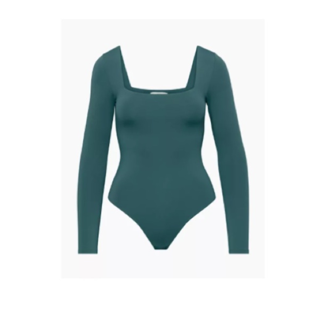 NWT Aritzia Contour Squareneck Longsleeve Bodysuit